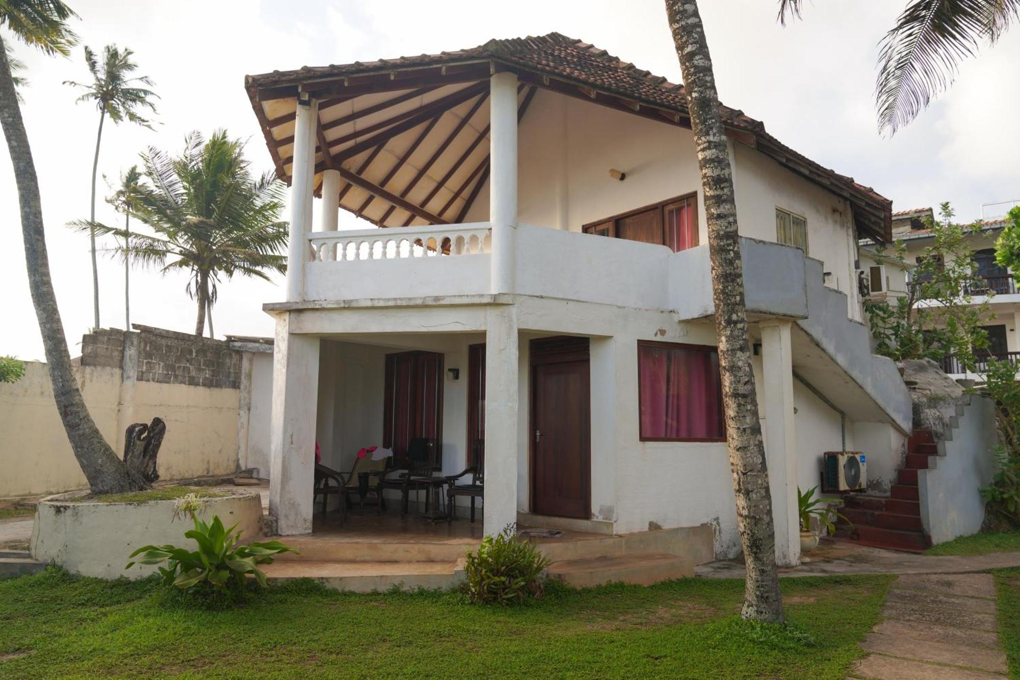 Shanthi Beach Resort Unawatuna Extérieur photo