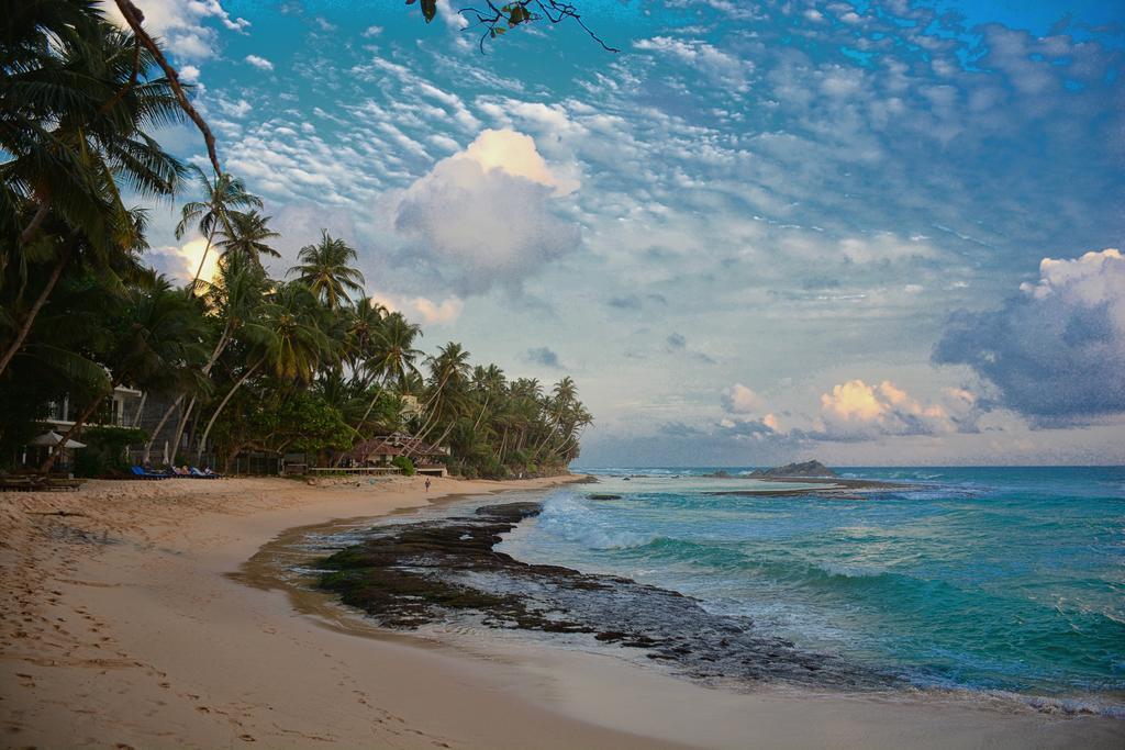 Shanthi Beach Resort Unawatuna Extérieur photo