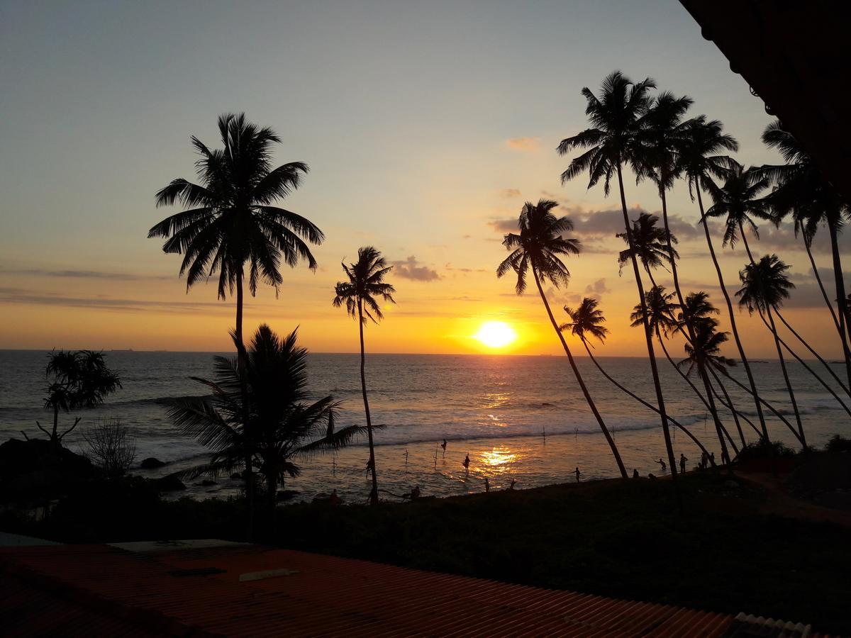 Shanthi Beach Resort Unawatuna Extérieur photo