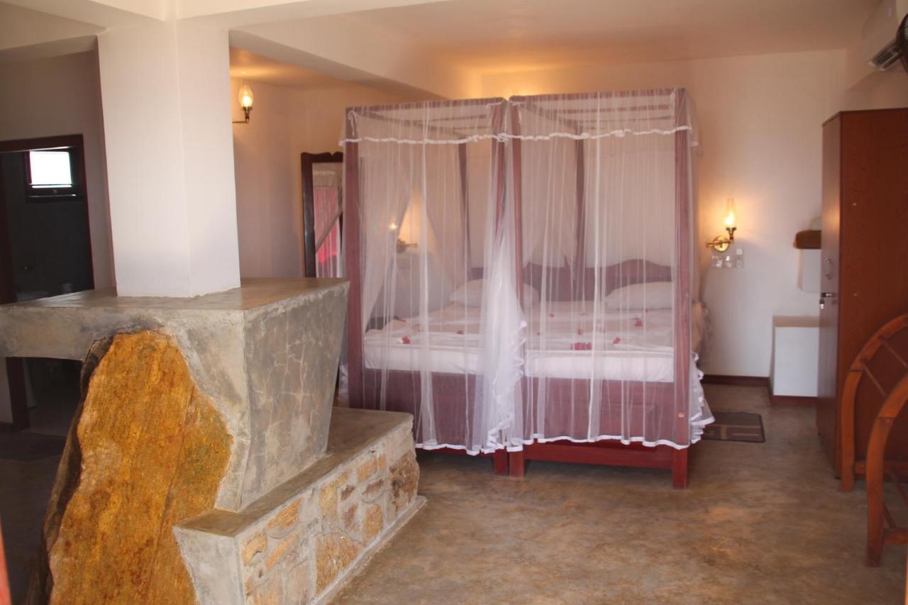 Shanthi Beach Resort Unawatuna Extérieur photo